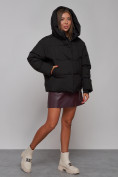 Оптом Зимняя женская куртка модная с капюшоном черного цвета 52309Ch в Казани, фото 7