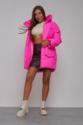 Оптом Зимняя женская куртка модная с капюшоном розового цвета 52310R в Казани, фото 14
