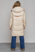 Оптом Пальто утепленное молодежное зимнее женское бежевого цвета 52321B в Сочи, фото 4