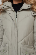 Оптом Пальто утепленное молодежное зимнее женское светло-зеленого цвета 52321ZS, фото 15