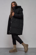 Оптом Пальто утепленное молодежное зимнее женское черного цвета 52322Ch в Уфе, фото 20