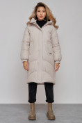 Оптом Пальто утепленное молодежное зимнее женское светло-серого цвета 52323SS в Омске