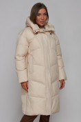 Оптом Пальто утепленное молодежное зимнее женское светло-бежевого цвета 52326SB в Томске, фото 12