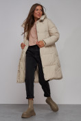 Оптом Пальто утепленное молодежное зимнее женское бежевого цвета 52328B в Новосибирске, фото 15