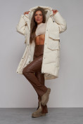 Оптом Пальто утепленное молодежное зимнее женское бежевого цвета 52330B в Самаре, фото 16