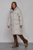 Оптом Пальто утепленное молодежное зимнее женское светло-серого цвета 52330SS в Омске, фото 2