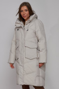Оптом Пальто утепленное молодежное зимнее женское светло-серого цвета 52330SS в Перми, фото 9