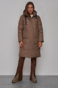 Оптом Пальто утепленное молодежное зимнее женское коричневого цвета 52331K в Волгоградке