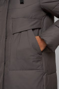 Оптом Пальто утепленное молодежное зимнее женское темно-серого цвета 52331TC, фото 12