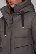 Оптом Пальто утепленное молодежное зимнее женское темно-серого цвета 52331TC, фото 13