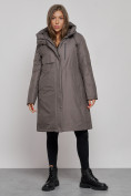 Оптом Пальто утепленное с капюшоном зимнее женское темно-серого цвета 52333TC в Перми