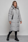 Оптом Пальто утепленное молодежное зимнее женское серого цвета 52351Sr в Саратове, фото 2