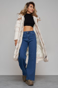Оптом Пальто утепленное молодежное зимнее женское бежевого цвета 52355B в Омске, фото 22