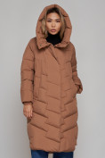 Оптом Пальто утепленное молодежное зимнее женское коричневого цвета 52355K в Перми, фото 8