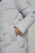 Оптом Пальто утепленное молодежное зимнее женское светло-серого цвета 52355SS в Воронеже, фото 12