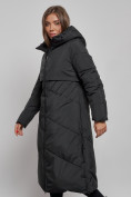 Оптом Пальто утепленное молодежное зимнее женское черного цвета 52356Ch в Санкт-Петербурге, фото 8