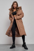Оптом Пальто утепленное молодежное зимнее женское коричневого цвета 52356K в Волгоградке, фото 13