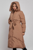 Оптом Пальто утепленное молодежное зимнее женское коричневого цвета 52356K в Уфе, фото 6