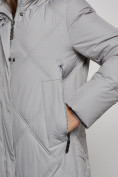 Оптом Пальто утепленное молодежное зимнее женское серого цвета 52358Sr в Сочи, фото 10