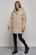 Оптом Зимняя женская куртка модная с капюшоном светло-коричневого цвета 52361SK в Казани, фото 3