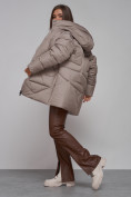 Оптом Зимняя женская куртка модная с капюшоном светло-коричневого цвета 52362SK в Екатеринбурге, фото 15