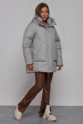 Оптом Зимняя женская куртка модная с капюшоном светло-серого цвета 52362SS в Казани, фото 3
