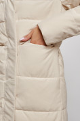 Оптом Пальто утепленное молодежное зимнее женское бежевого цвета 52382B в Новосибирске, фото 13