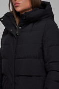 Оптом Пальто утепленное молодежное зимнее женское черного цвета 52382Ch в Санкт-Петербурге, фото 15