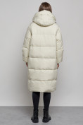 Оптом Пальто утепленное молодежное зимнее женское бежевого цвета 52391B в  Красноярске, фото 4