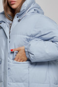 Оптом Пальто утепленное молодежное зимнее женское голубого цвета 52391Gl в Перми, фото 11