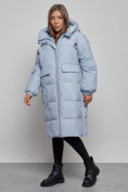 Оптом Пальто утепленное молодежное зимнее женское голубого цвета 52391Gl в Казани, фото 3