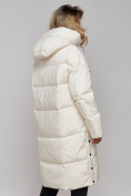 Оптом Пальто утепленное молодежное зимнее женское светло-бежевого цвета 52392SB в Волгоградке, фото 17