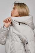 Оптом Пальто утепленное молодежное зимнее женское светло-серого цвета 52392SS, фото 16