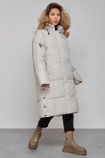 Оптом Пальто утепленное молодежное зимнее женское светло-серого цвета 52392SS в Казани, фото 2