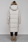 Оптом Пальто утепленное молодежное зимнее женское светло-серого цвета 52392SS в Перми, фото 4