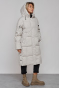 Оптом Пальто утепленное молодежное зимнее женское светло-серого цвета 52392SS в Перми, фото 6