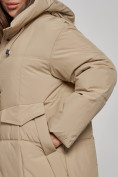 Оптом Пальто утепленное молодежное зимнее женское бежевого цвета 52396B в Омске, фото 11