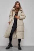 Оптом Пальто утепленное молодежное зимнее женское светло-бежевого цвета 52396SB в Перми, фото 11