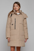 Оптом Пальто утепленное с капюшоном зимнее женское светло-коричневого цвета 52426SK в Екатеринбурге, фото 9