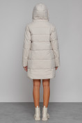 Оптом Пальто утепленное с капюшоном зимнее женское бежевого цвета 52429B, фото 4