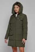 Оптом Пальто утепленное с капюшоном зимнее женское цвета хаки 52429Kh в Сочи, фото 5