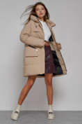 Оптом Пальто утепленное с капюшоном зимнее женское светло-коричневого цвета 52429SK, фото 11