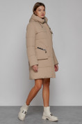 Оптом Пальто утепленное с капюшоном зимнее женское светло-коричневого цвета 52429SK в Казани, фото 3