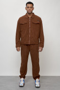 Оптом Спортивный костюм мужской модный из микровельвета коричневого цвета 55002K в Перми