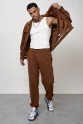 Оптом Спортивный костюм мужской модный из микровельвета коричневого цвета 55002K в Перми, фото 15