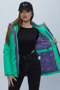 Оптом Куртка спортиная женская с капюшоном зеленого цвета 551702Z в Казани, фото 8