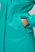 Оптом Парка женская с капюшоном бирюзового цвета 551706Br в Казани, фото 9