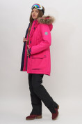 Оптом Парка женская с капюшоном и мехом зимняя розового цвета 551961R в Казани, фото 7