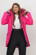 Оптом Парка женская с капюшоном и мехом зимняя розового цвета 551963R в Казани, фото 14