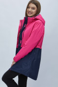 Оптом Парка женская с капюшоном розового цвета 551991R в Казани, фото 11